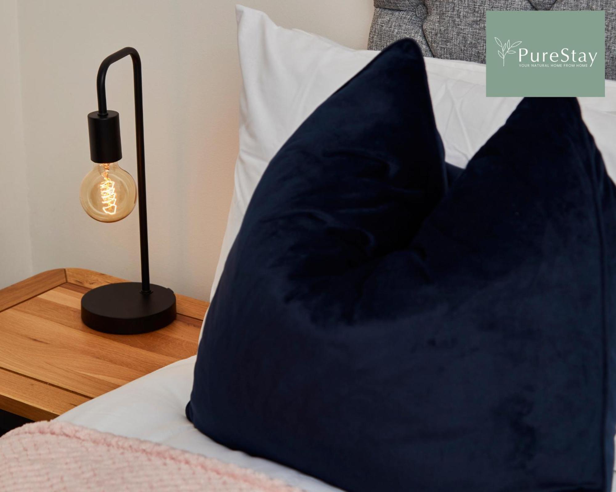 Beautiful Four Bed House By Purestay Short Lets & Serviced Accommodation Coventry With Parking Exterior foto