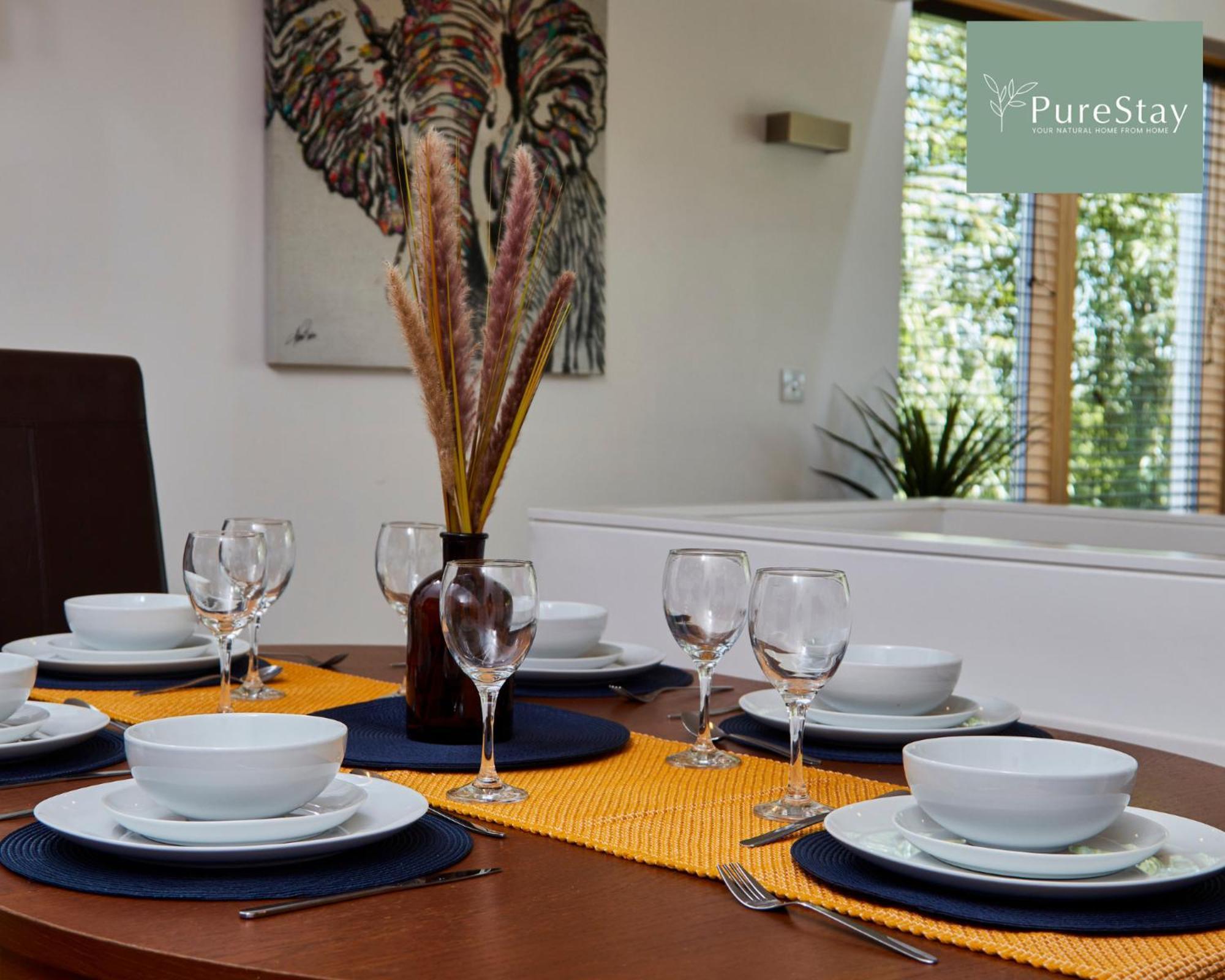 Beautiful Four Bed House By Purestay Short Lets & Serviced Accommodation Coventry With Parking Exterior foto