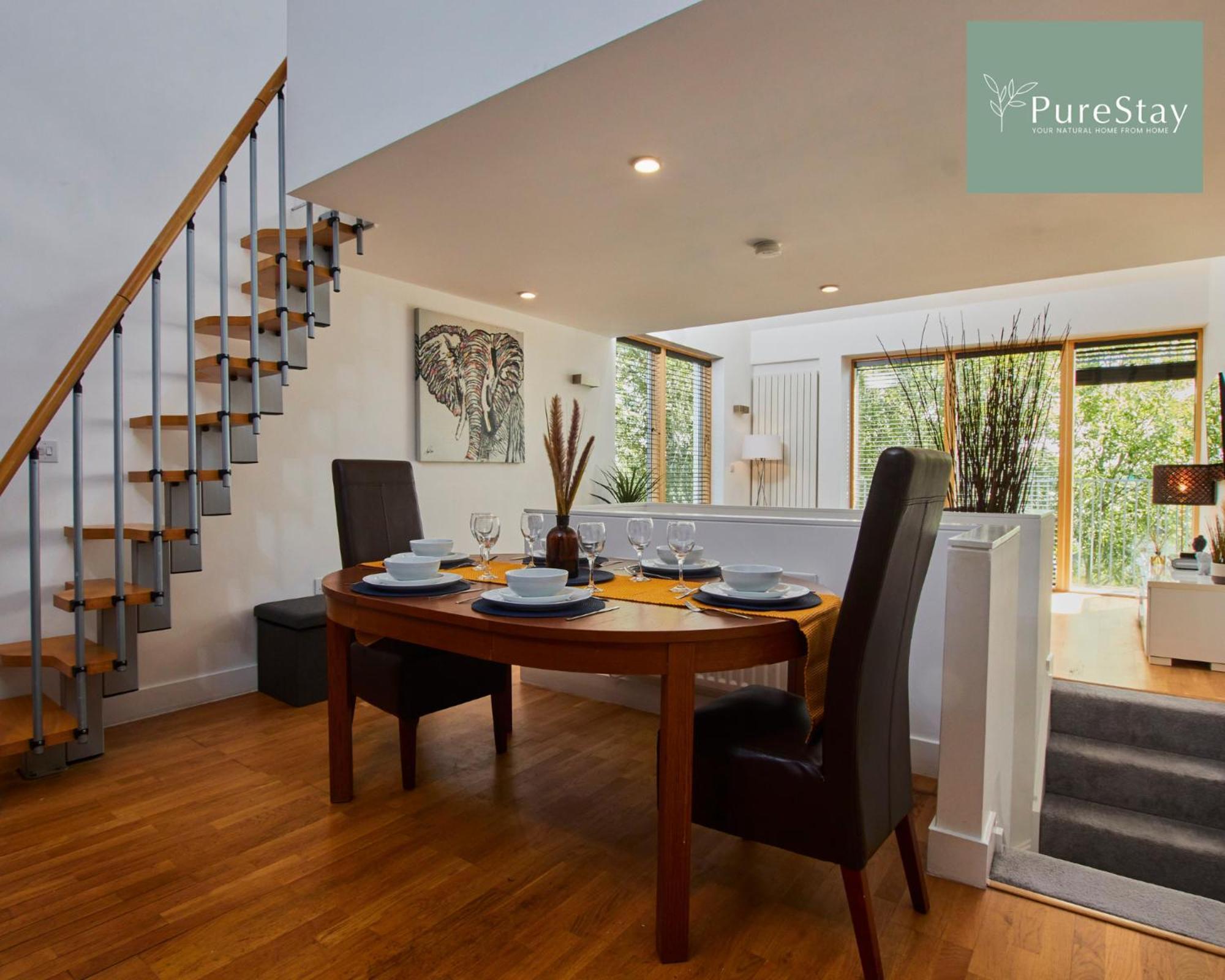 Beautiful Four Bed House By Purestay Short Lets & Serviced Accommodation Coventry With Parking Exterior foto