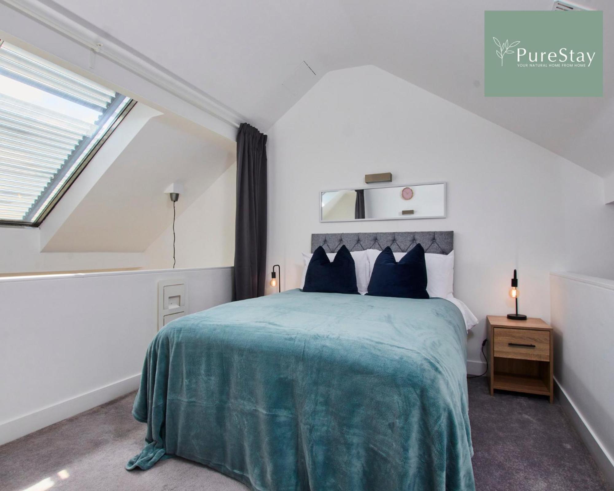 Beautiful Four Bed House By Purestay Short Lets & Serviced Accommodation Coventry With Parking Exterior foto