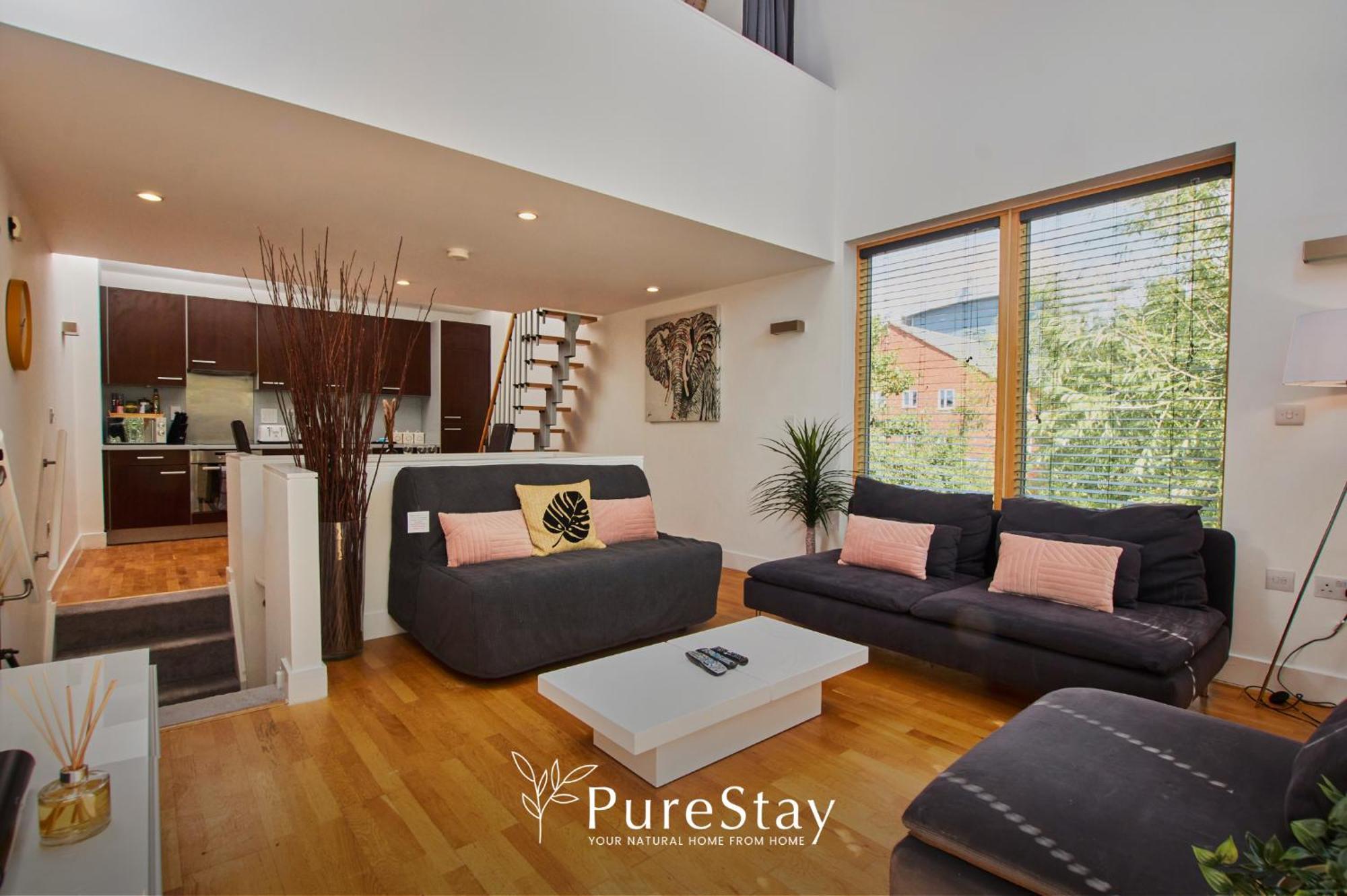 Beautiful Four Bed House By Purestay Short Lets & Serviced Accommodation Coventry With Parking Exterior foto