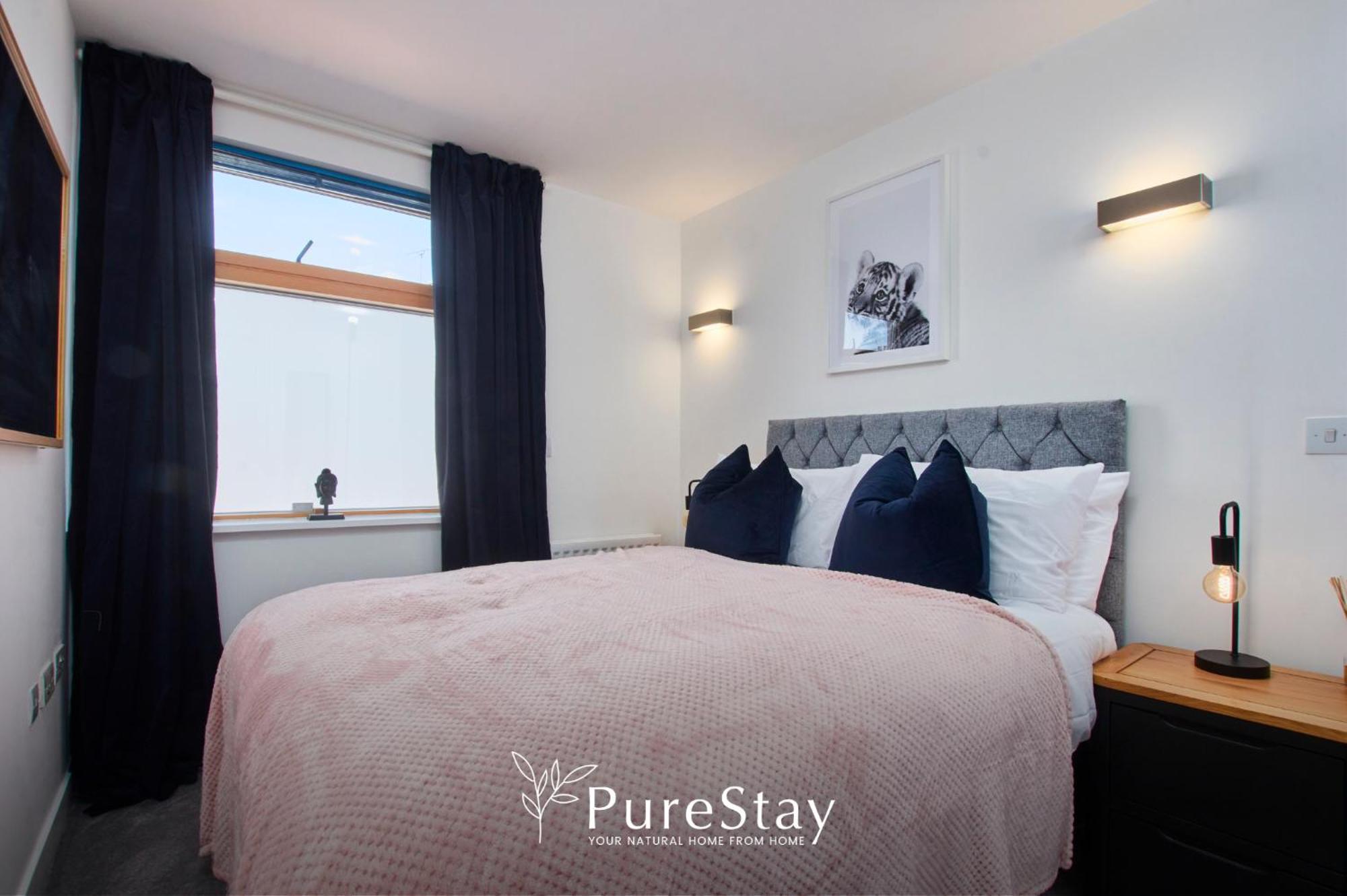 Beautiful Four Bed House By Purestay Short Lets & Serviced Accommodation Coventry With Parking Exterior foto